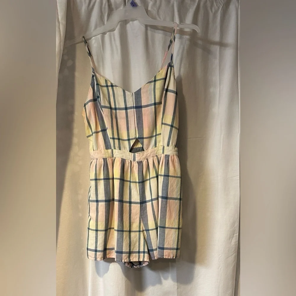 True Craft Pastel Plaid shorts romper L